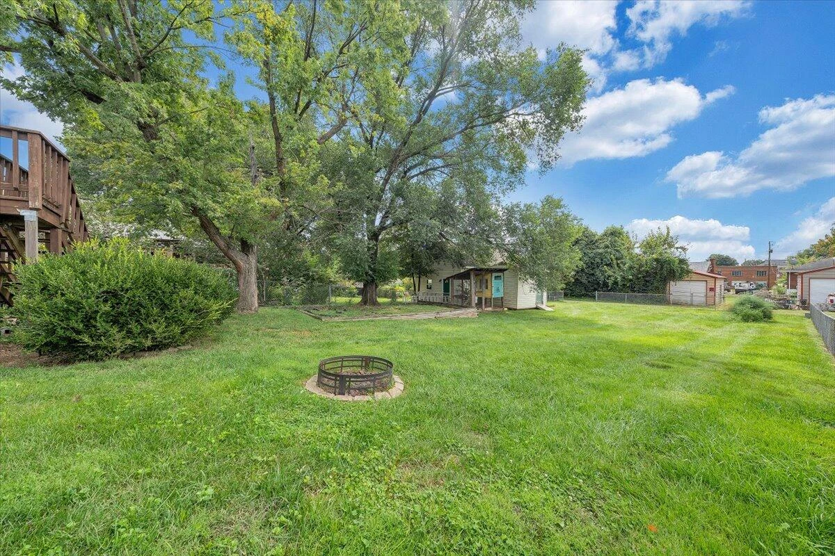 2324 Berkley AVE SW - Photo 48