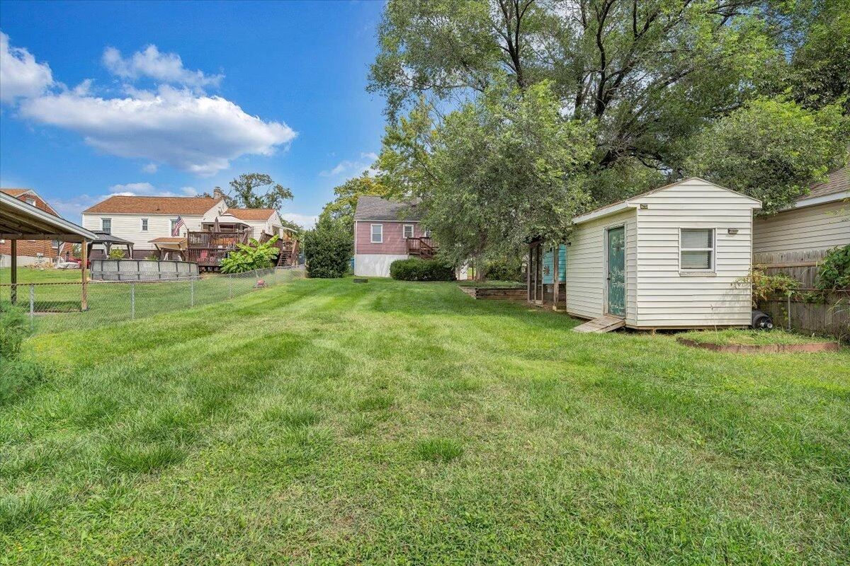 2324 Berkley AVE SW - Photo 50