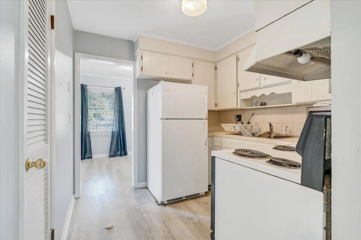 718 Windsor AVE SW #1-4 - Photo 11