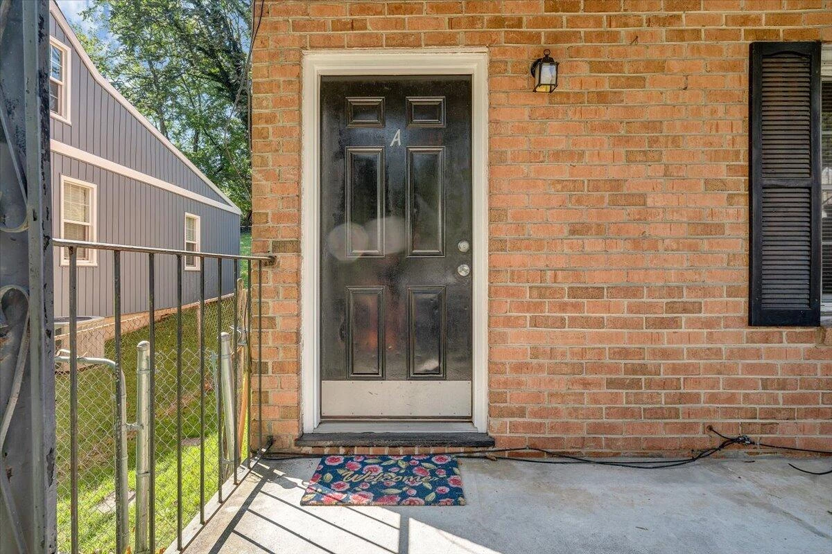 718 Windsor AVE SW #1-4 - Photo 2