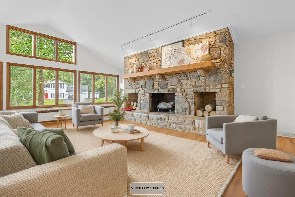 3615 Dogwood LN SW - Photo 4
