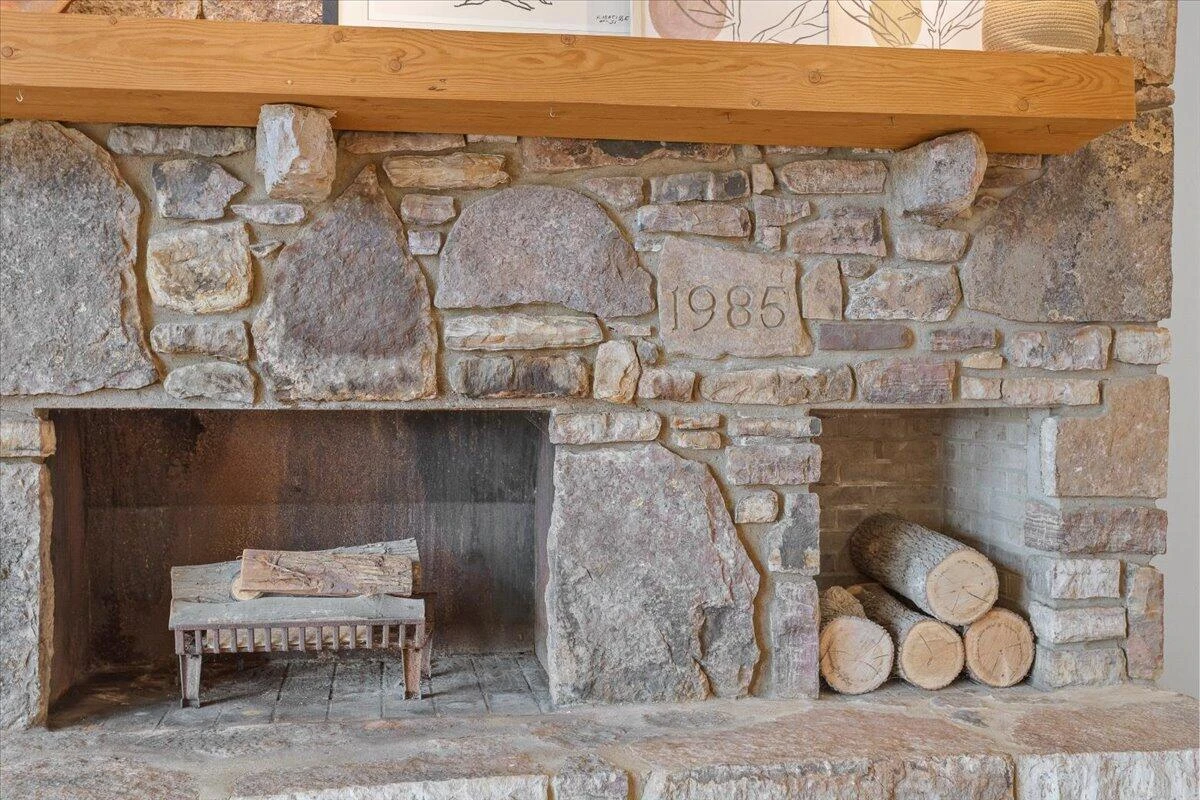 3615 Dogwood LN SW - Photo 7