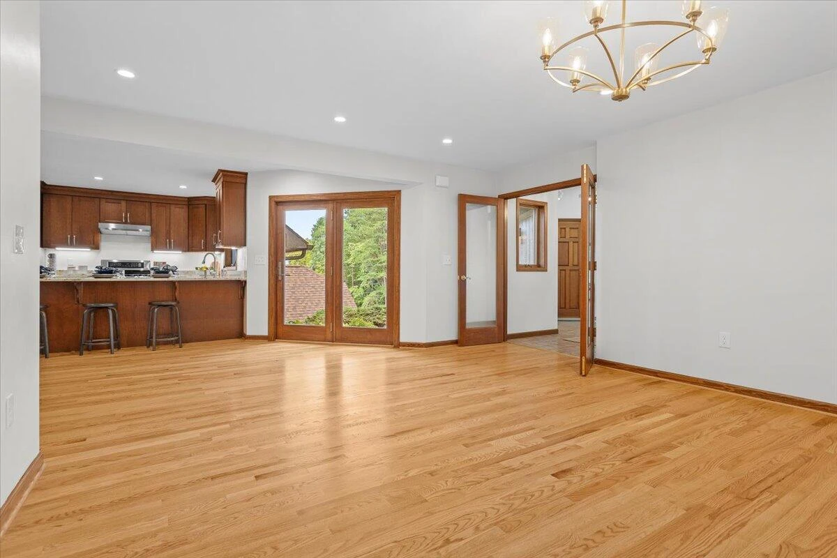 3615 Dogwood LN SW - Photo 9