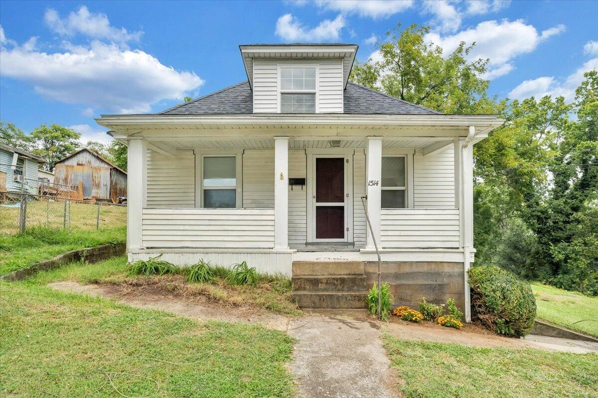 1514 Church AVE SE