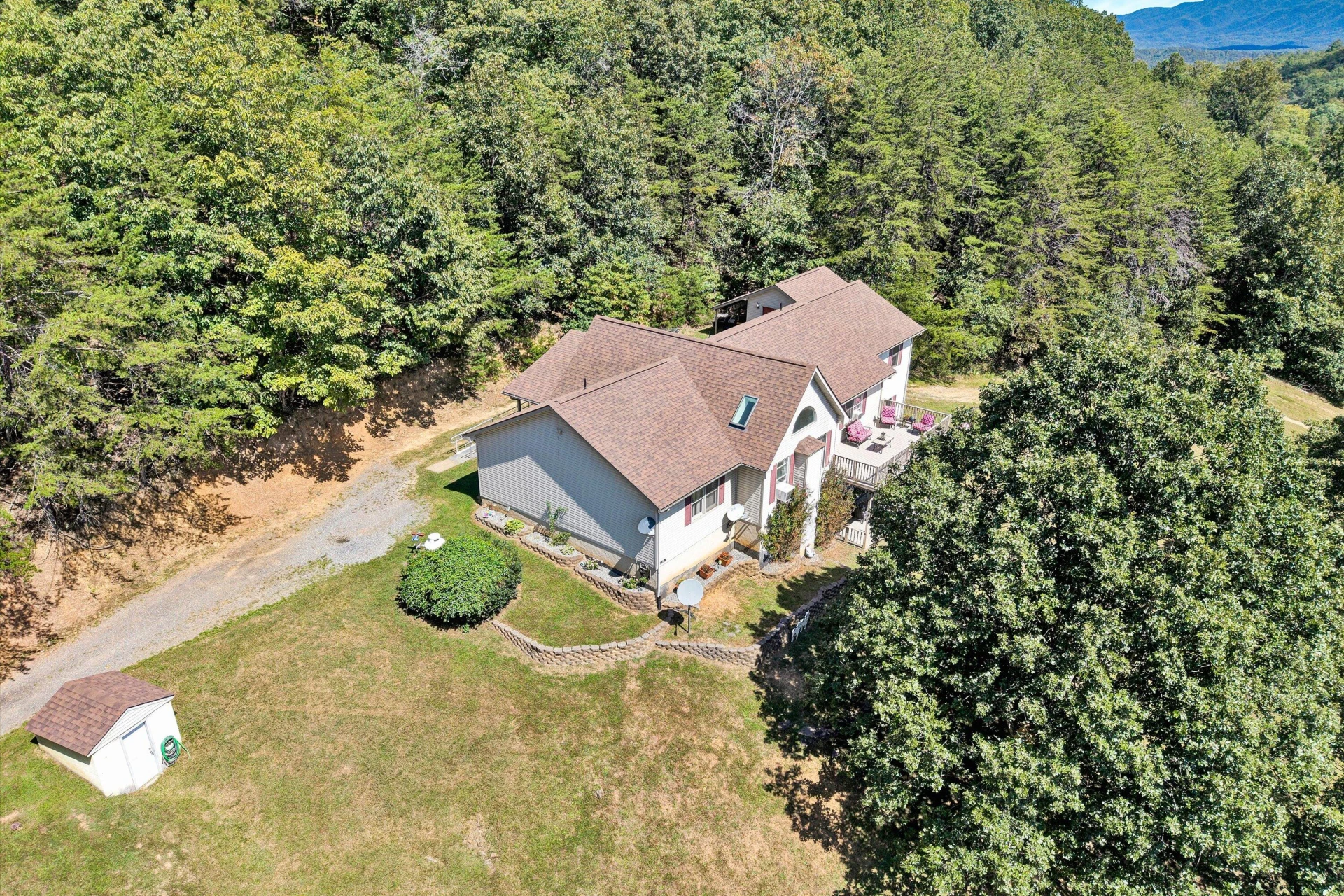 38 Pine Ridge - Photo 8