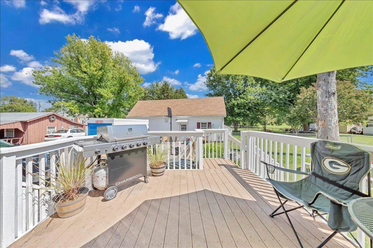 609 Front AVE - Photo 41