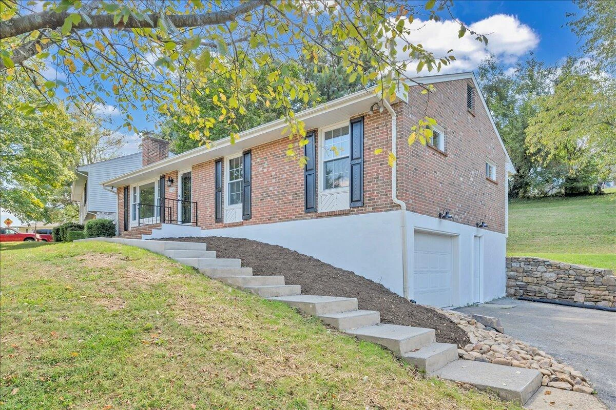 5326 Eveningwood LN - Photo 2