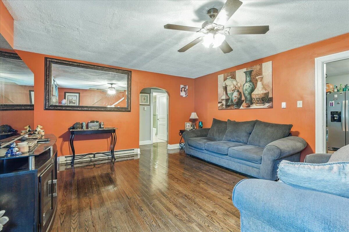 1228 Grace AVE - Photo 10
