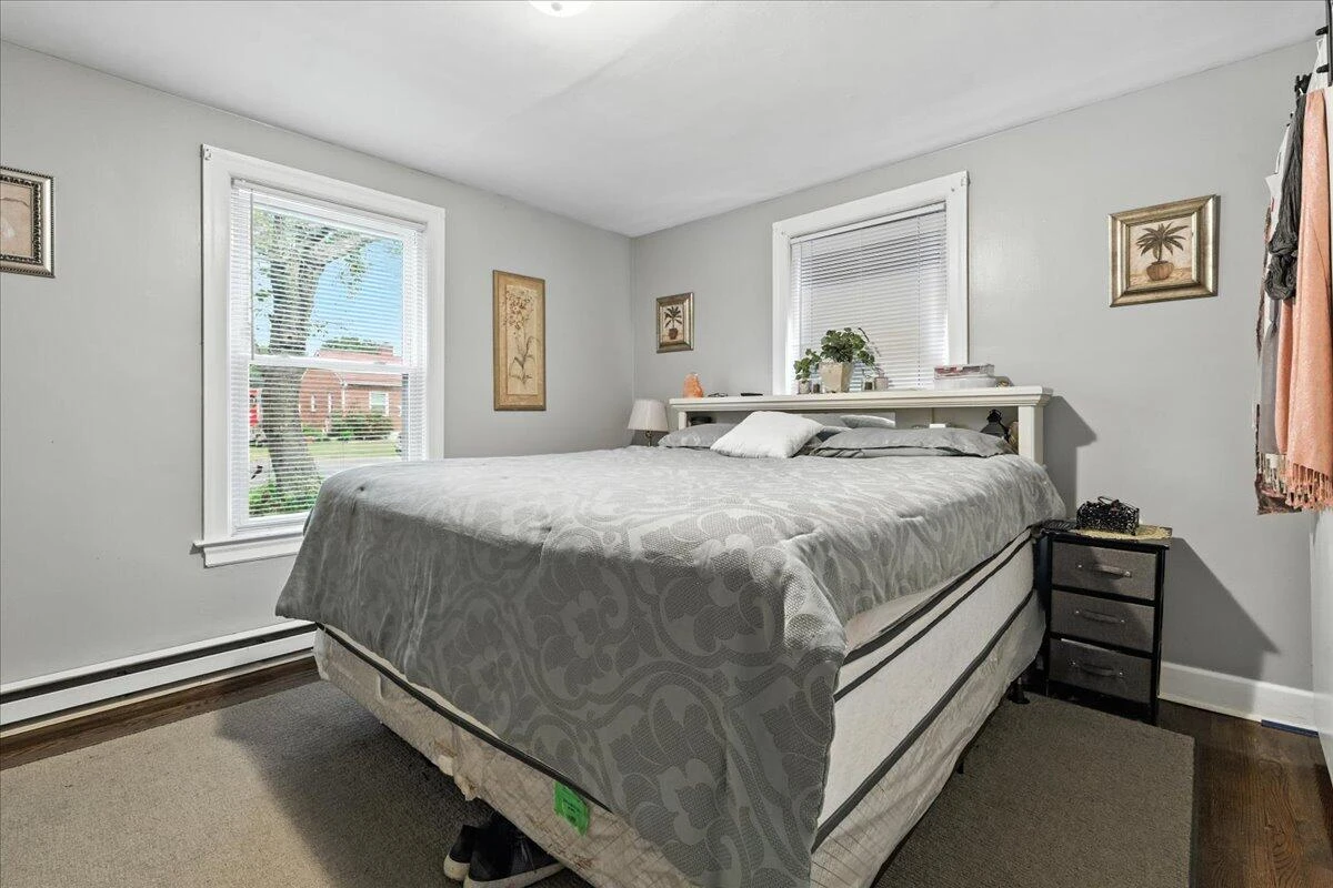 1228 Grace AVE - Photo 17