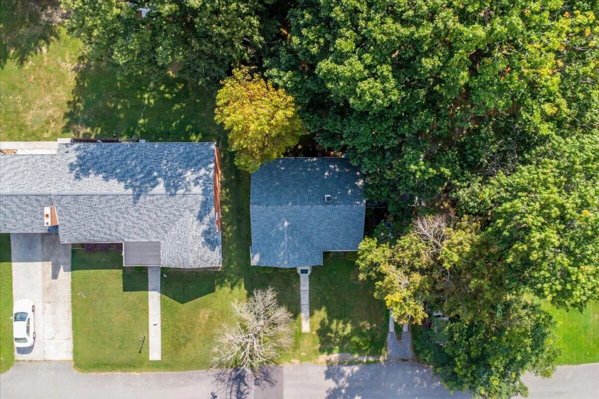 1228 Grace AVE - Photo 7