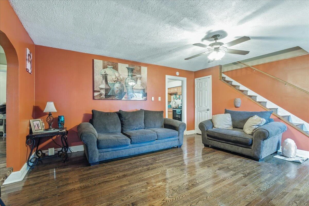 1228 Grace AVE - Photo 8