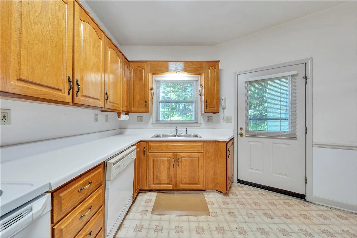 4725 Glen Heather CIR - Photo 13