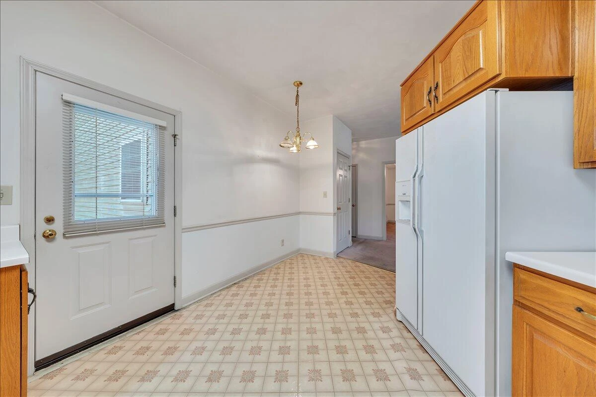 4725 Glen Heather CIR - Photo 17