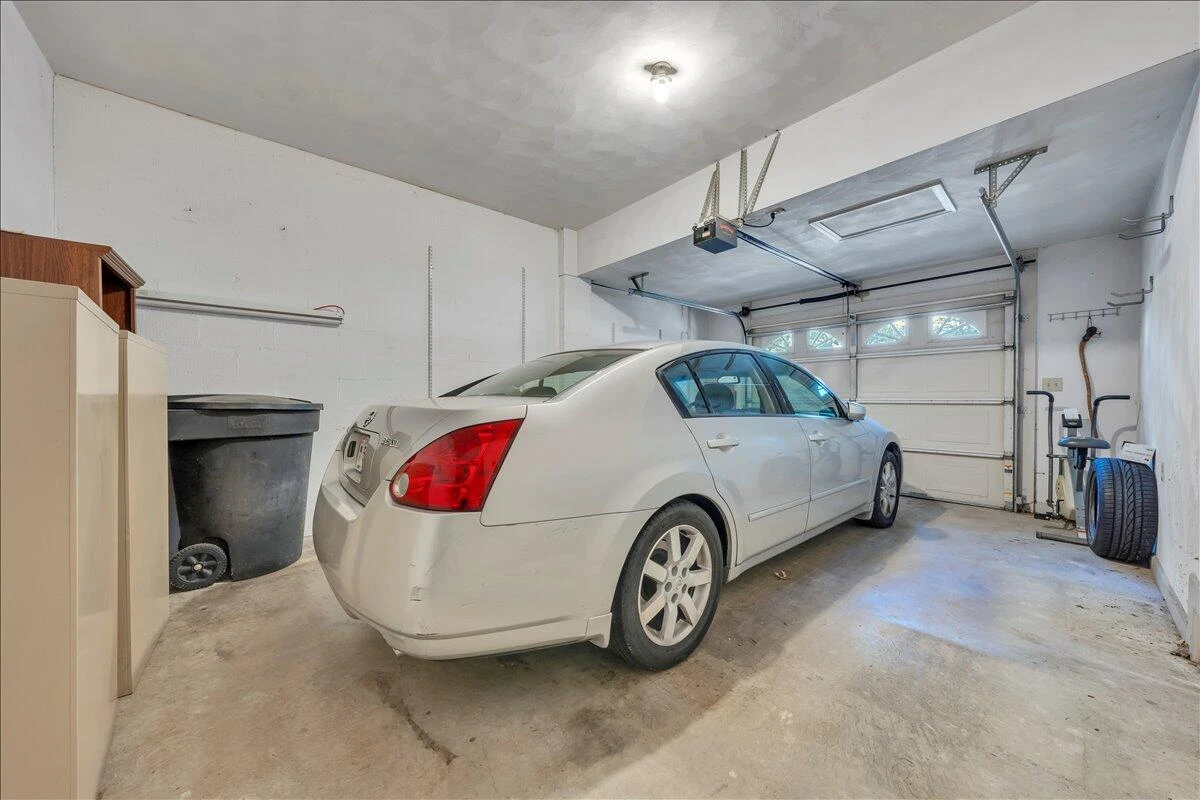 4725 Glen Heather CIR - Photo 36