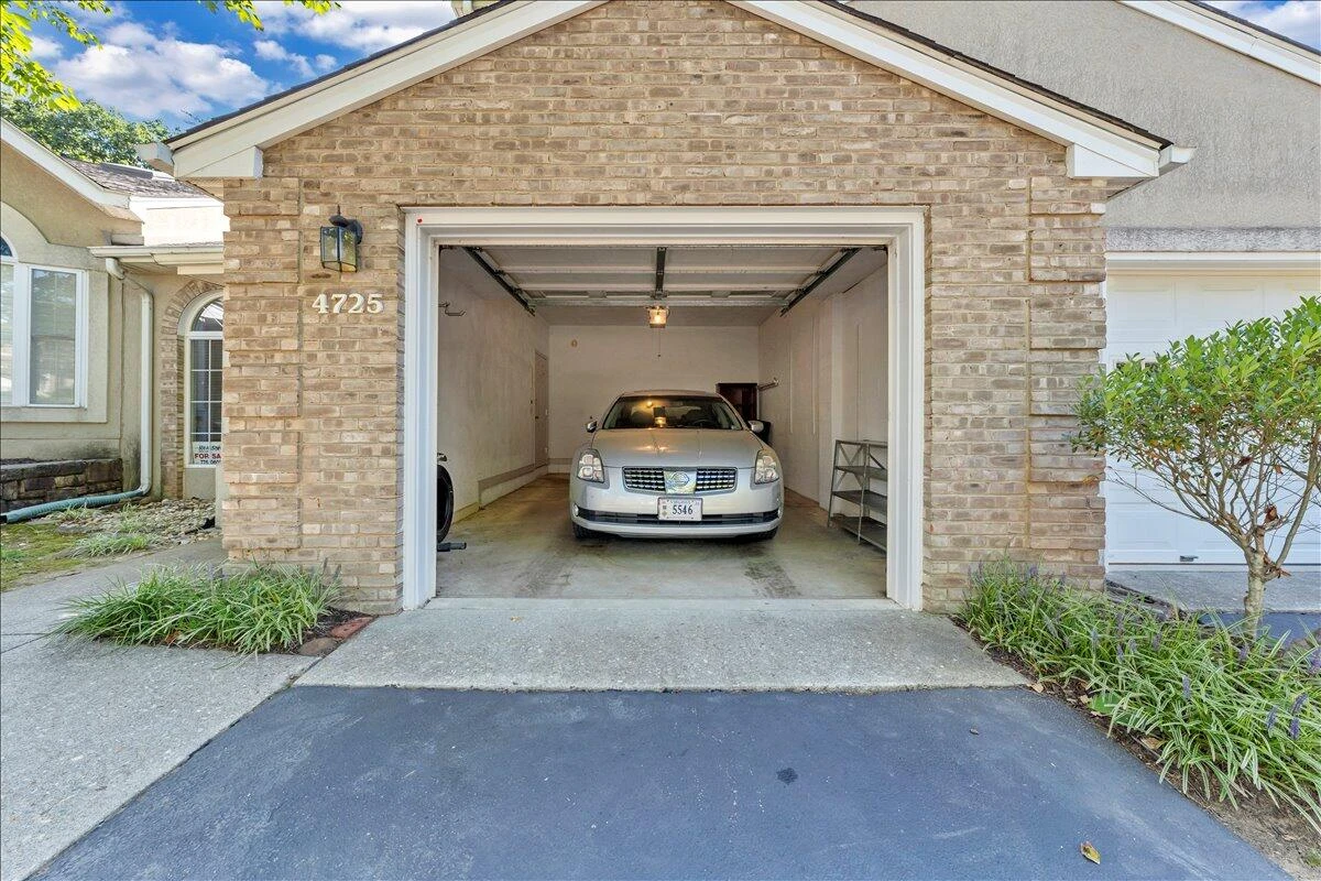4725 Glen Heather CIR - Photo 38