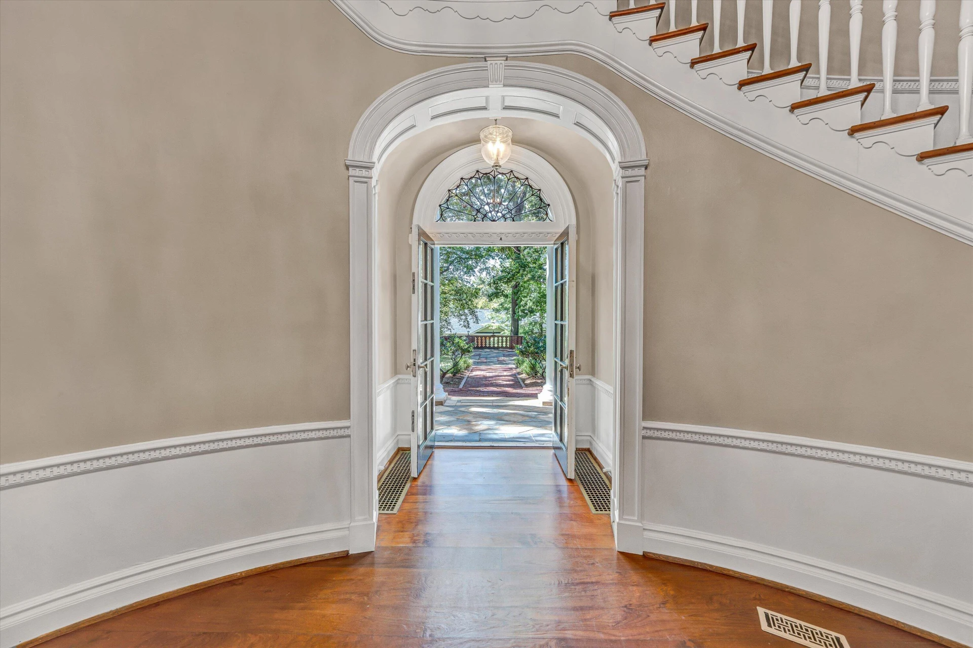 301 23rd ST SW - Photo 25