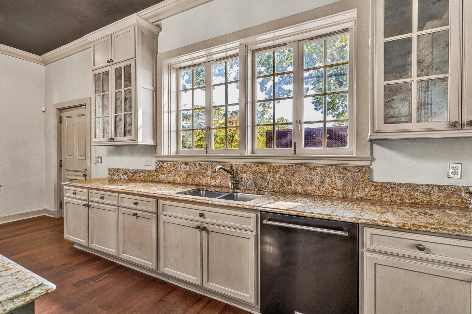 301 23rd ST SW - Photo 35