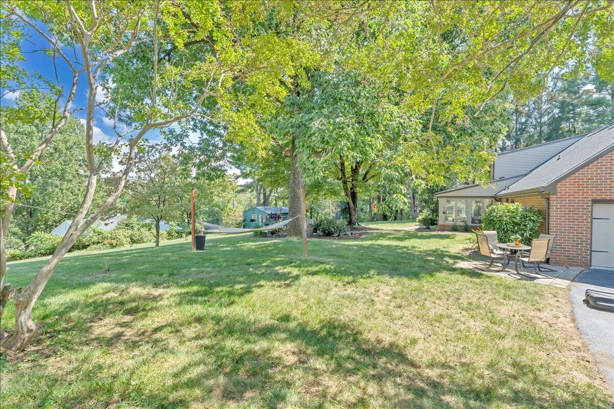 606 Dogwood DR - Photo 66