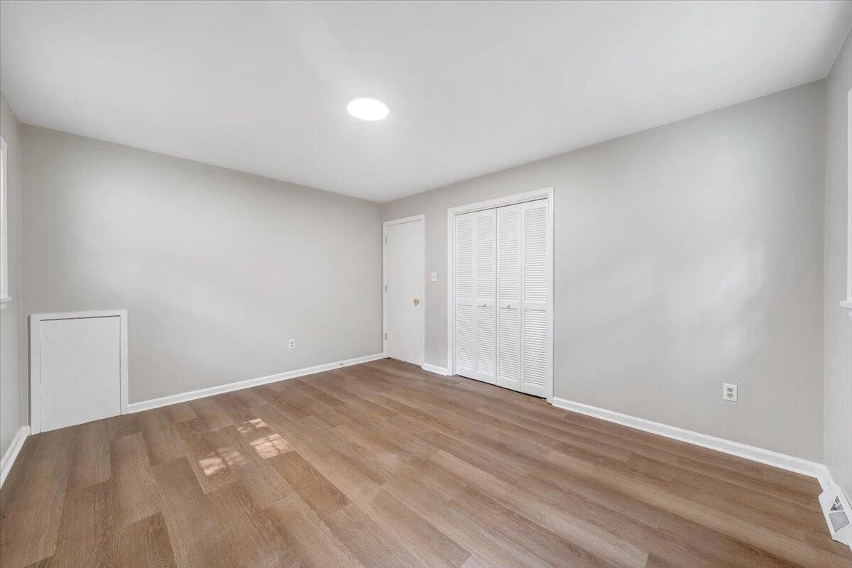 3311 Farmington DR - Photo 15