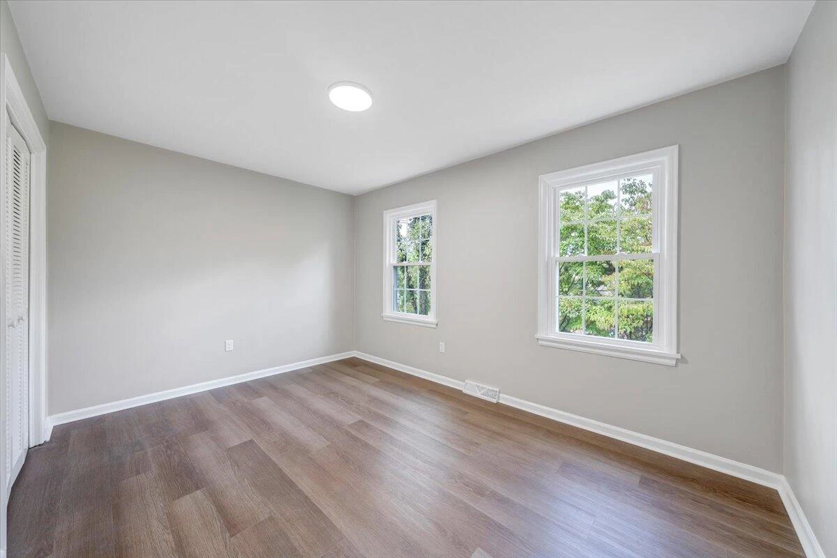3311 Farmington DR - Photo 16