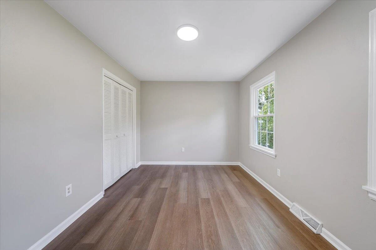 3311 Farmington DR - Photo 17