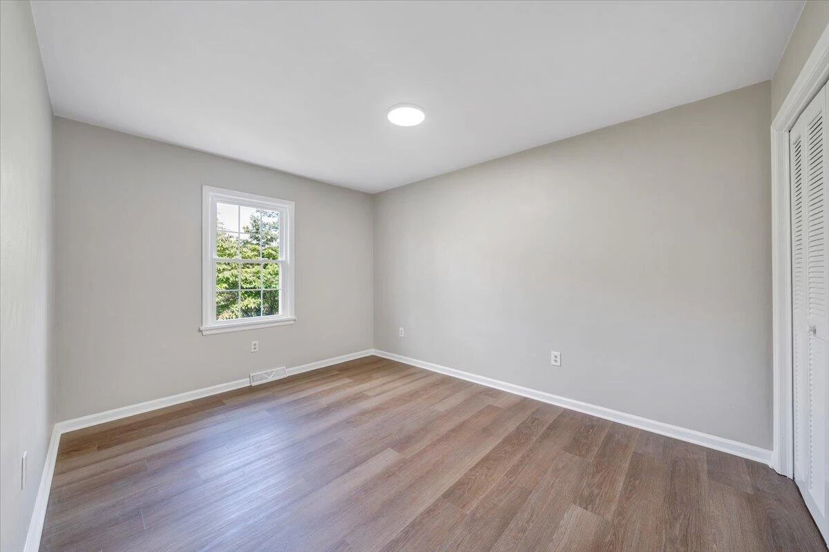 3311 Farmington DR - Photo 19