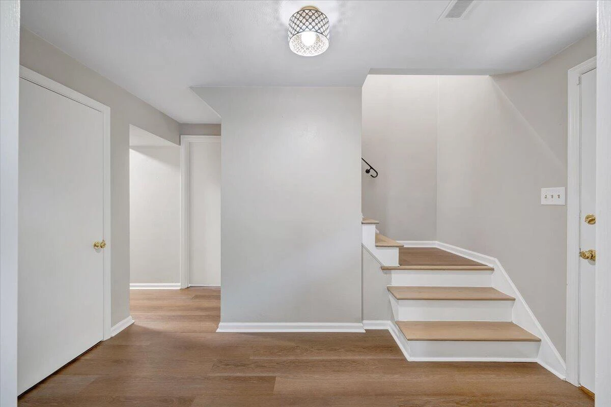 3311 Farmington DR - Photo 20