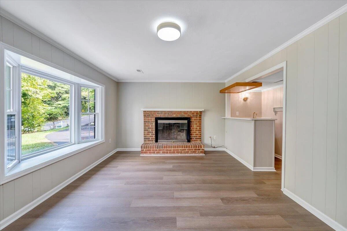 3311 Farmington DR - Photo 21
