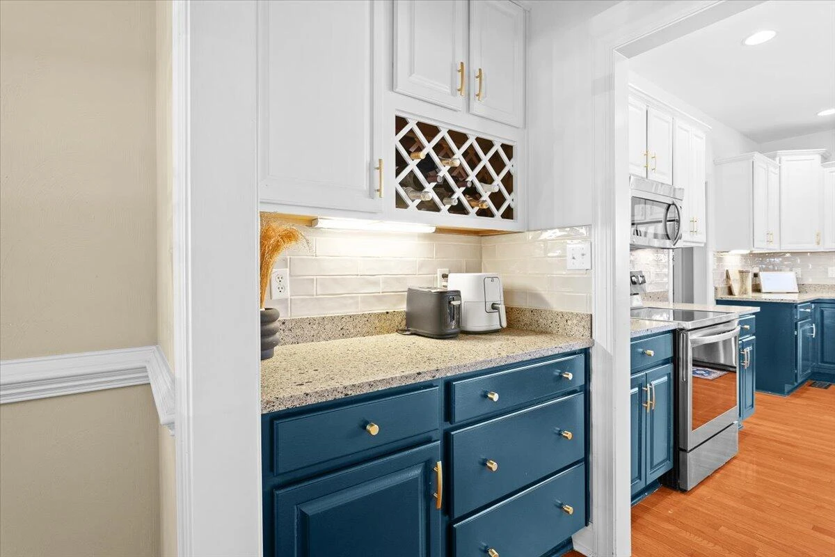6110 Wisteria Place CT - Photo 26