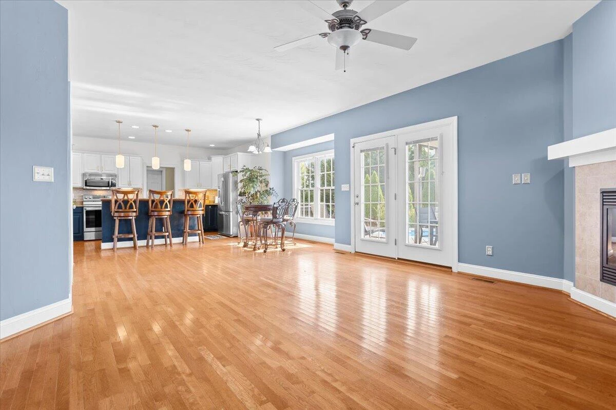 6110 Wisteria Place CT - Photo 32