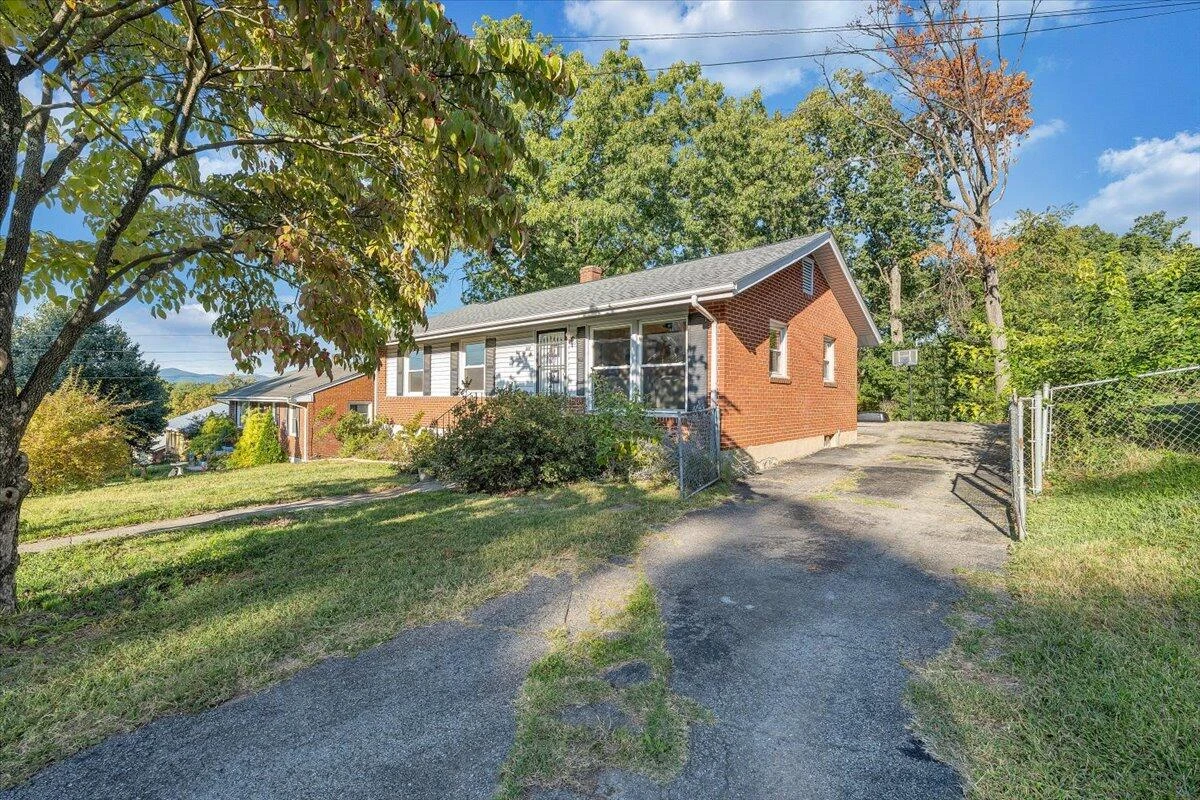 307 Deaner DR NW - Photo 32