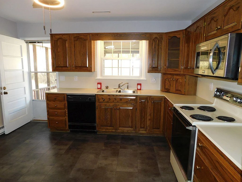 5525 Arthur ST - Photo 6