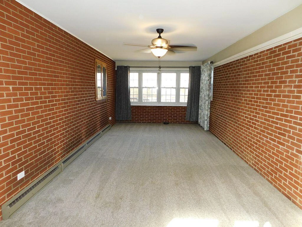 5525 Arthur ST - Photo 8
