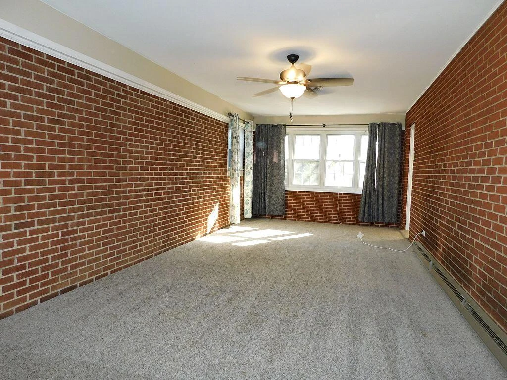 5525 Arthur ST - Photo 9