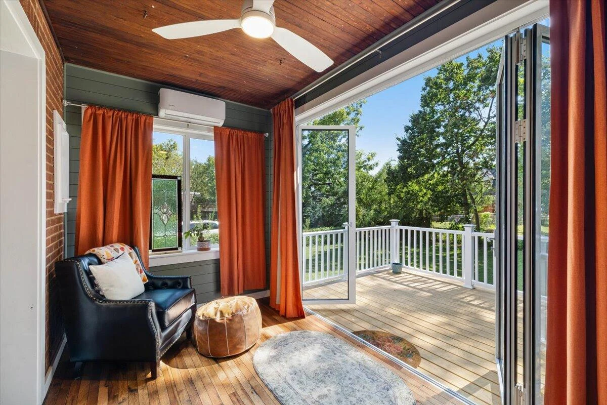 3402 Hillcrest AVE NW - Photo 18