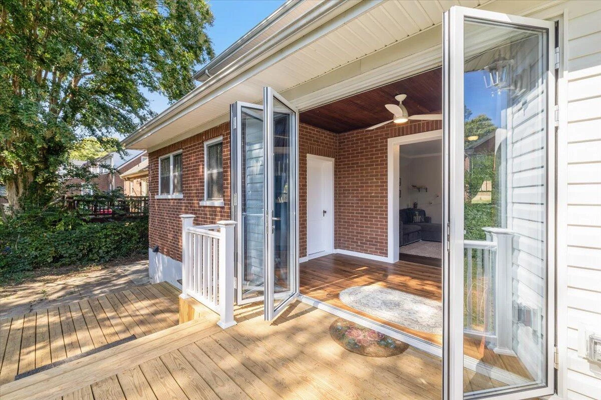 3402 Hillcrest AVE NW - Photo 19