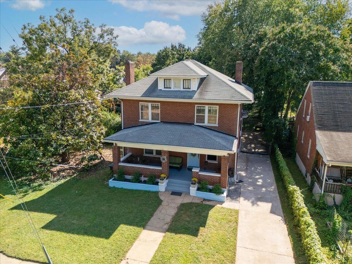 3402 Hillcrest AVE NW - Photo 32
