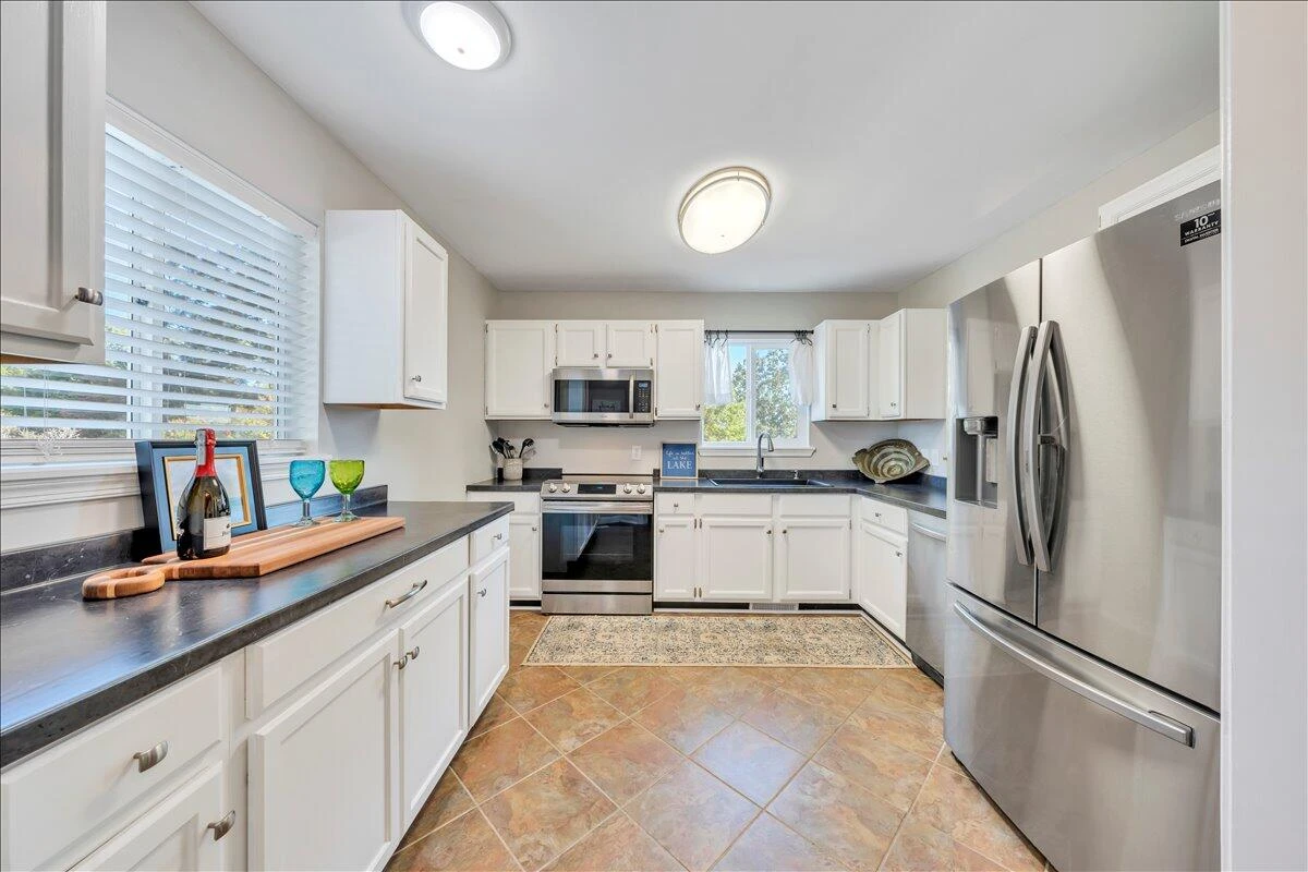 310 Hales Point DR - Photo 16