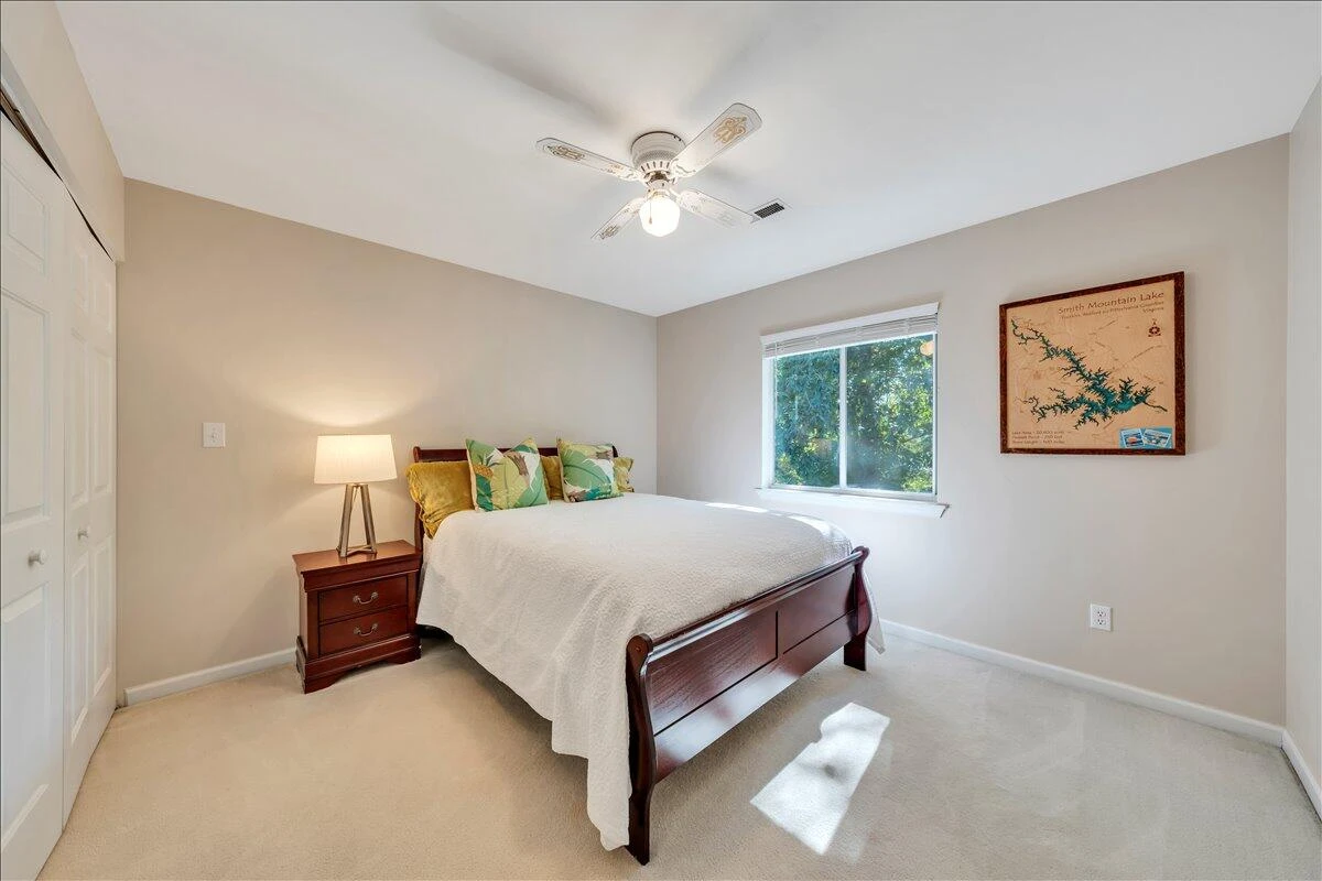 310 Hales Point DR - Photo 27