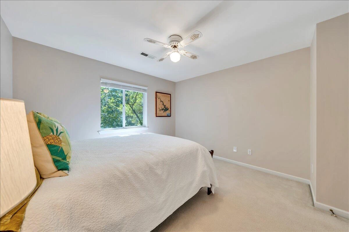 310 Hales Point DR - Photo 28