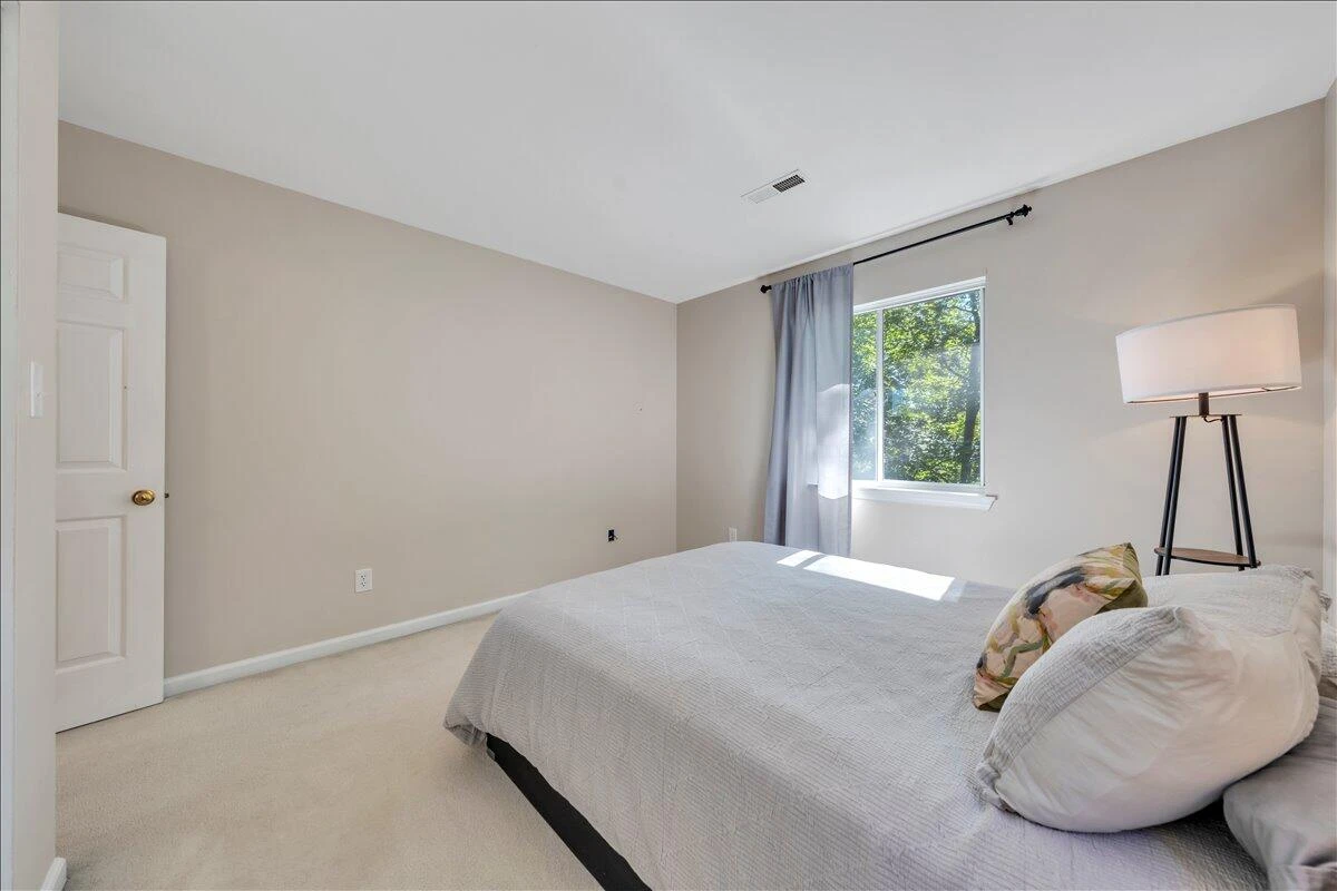 310 Hales Point DR - Photo 30