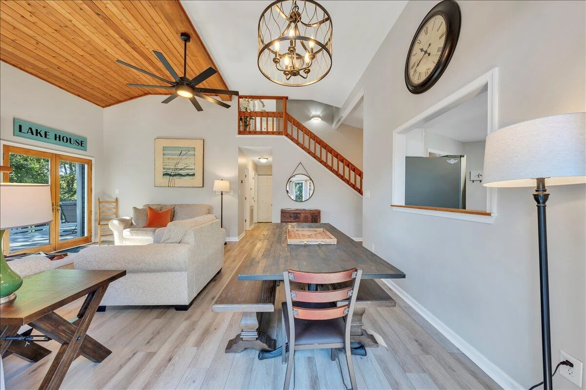 310 Hales Point DR - Photo 37