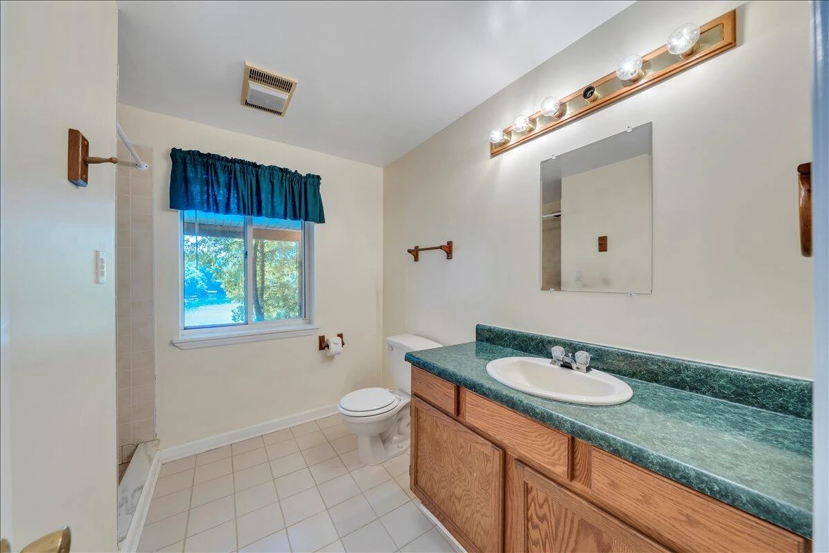 310 Hales Point DR - Photo 43