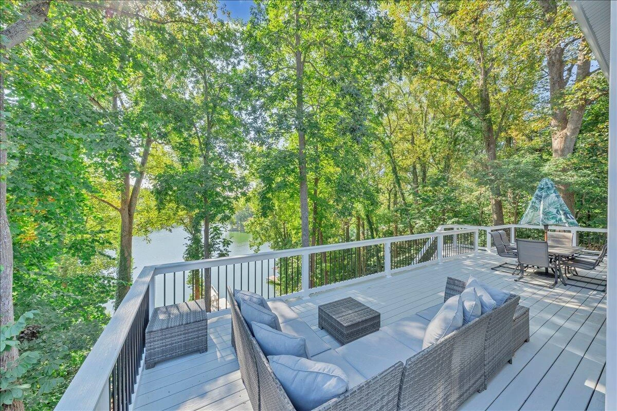 310 Hales Point DR - Photo 52