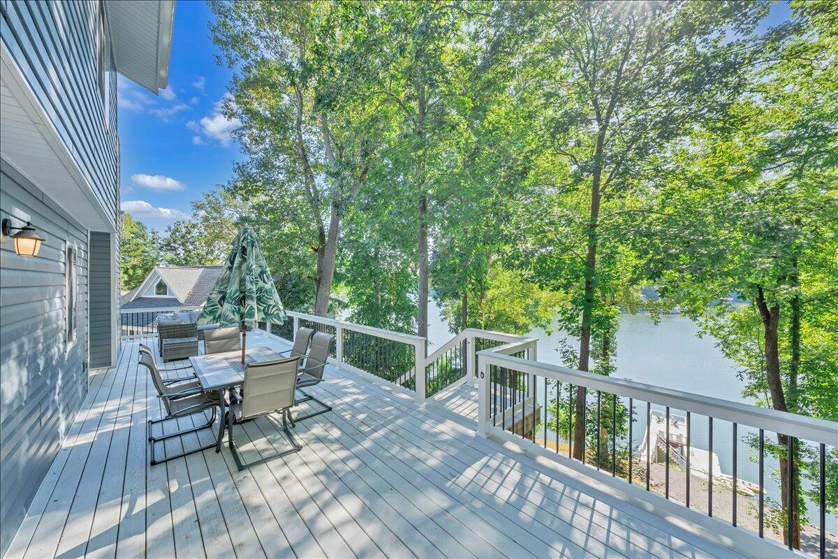 310 Hales Point DR - Photo 54