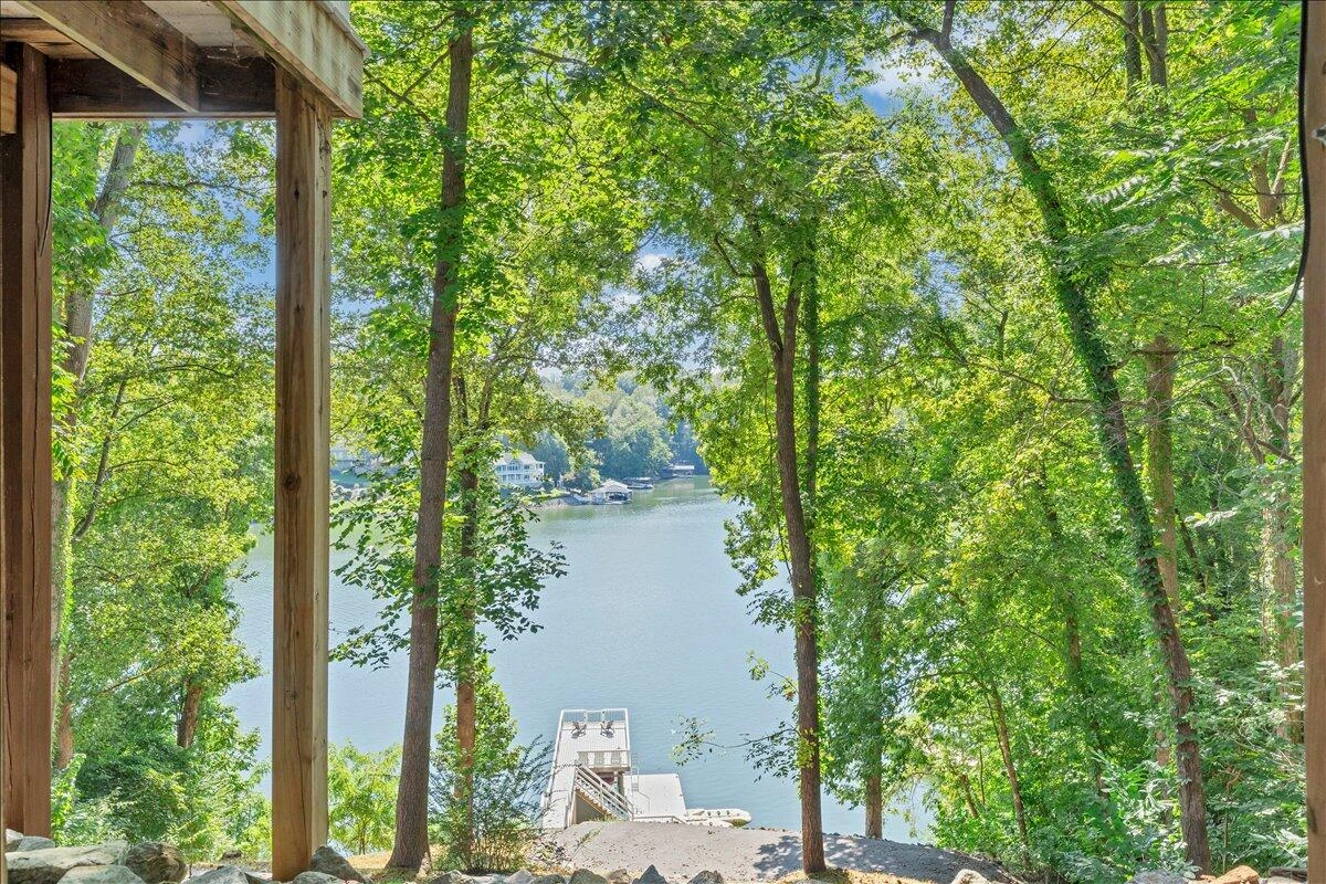 310 Hales Point DR - Photo 57
