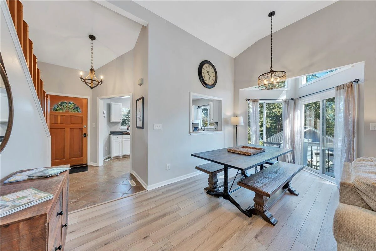 310 Hales Point DR - Photo 12