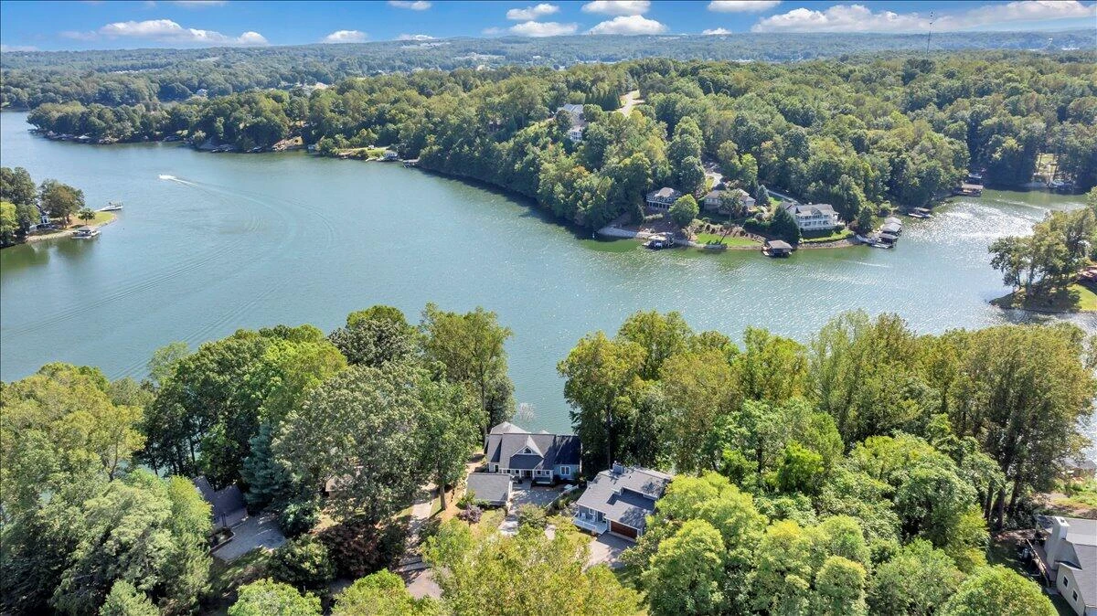 310 Hales Point DR - Photo 86