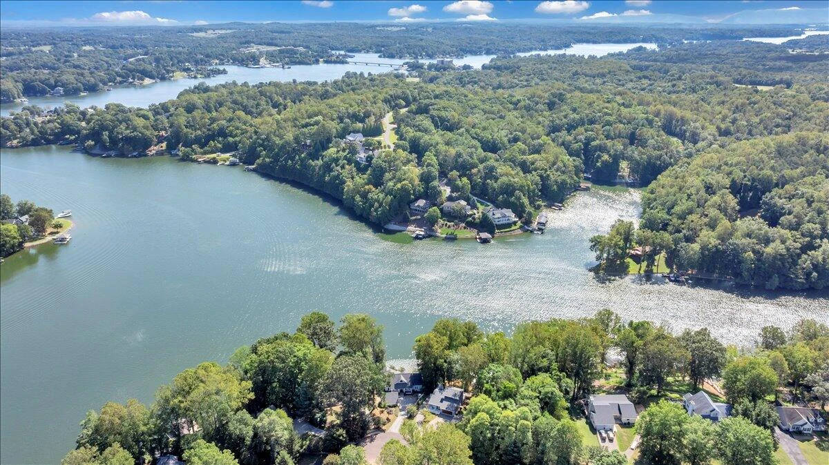310 Hales Point DR - Photo 88