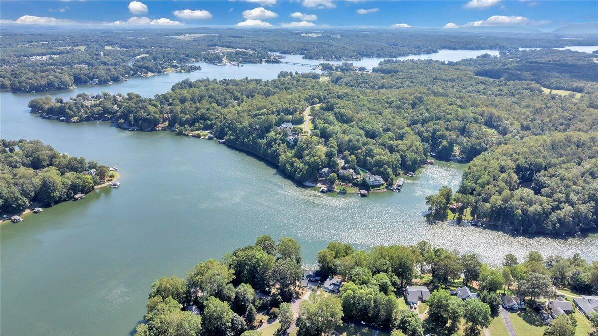 310 Hales Point DR - Photo 100